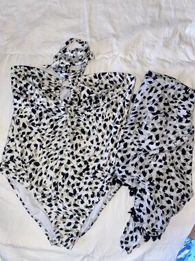Black & White Printed One-Piece Halter Swimsuit and Matching Sarong Cover-up